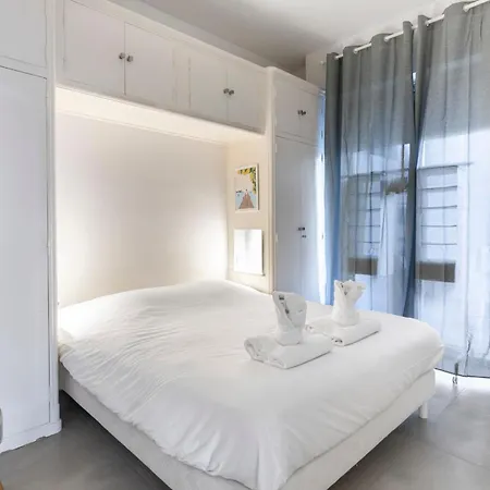 Spacieux 80 M Avec Immense Terrasse à Appartement