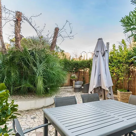 Spacieux 80 M Avec Immense Terrasse à Appartement Cannes